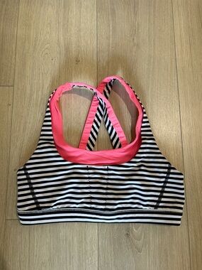 Lululemon Run Stuff Your Bra Black & White stripes - size 8